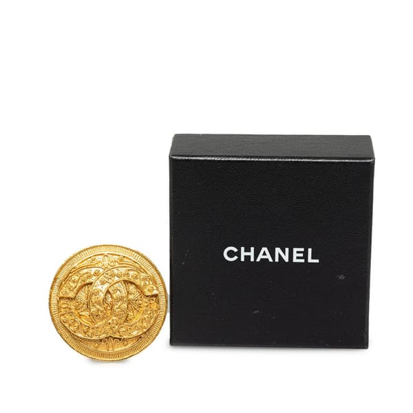 Pre-owned Chanel CC Round Brooch Gold