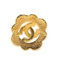 Miniatyrbillede 2 af 4: Pre-owned Chanel Gold Plated Faux Pearl CC Brooch Gold
