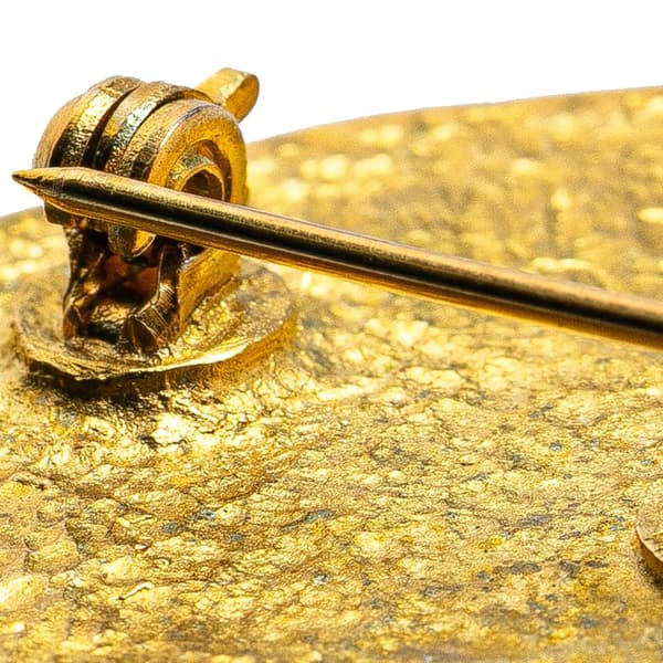 Pre-owned Chanel Gold Plated CC Brooch Gold