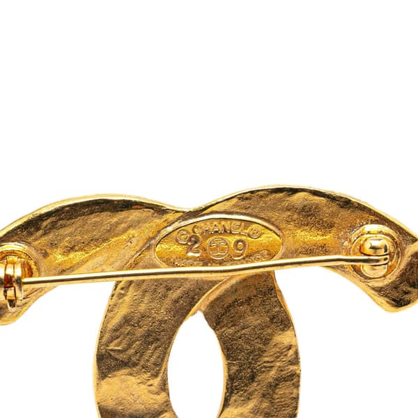 Pre-owned Chanel Gold Plated CC Brooch Gold