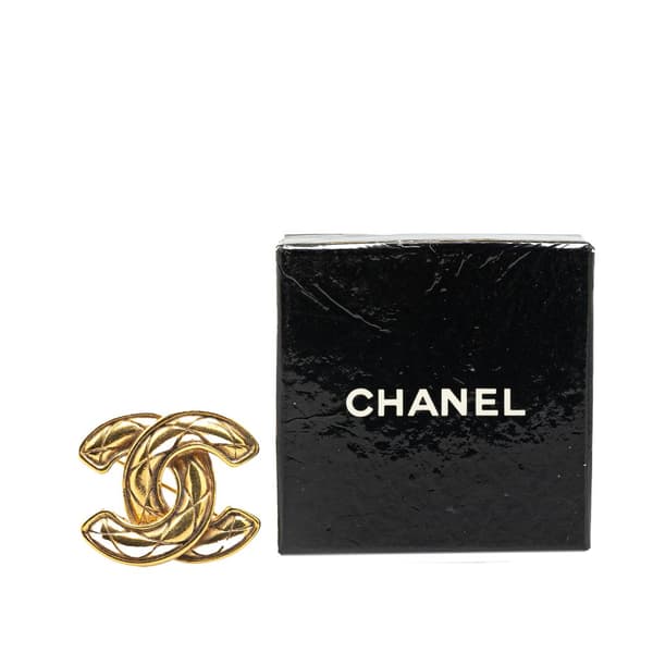 Pre-owned Chanel CC Gold Plated Brooch Gold