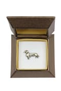 Miniatyrbillede 2 af 7: Gravhund - en hundebroche i gaveæske, en elegant nål, en reversnål fra Art-Dog