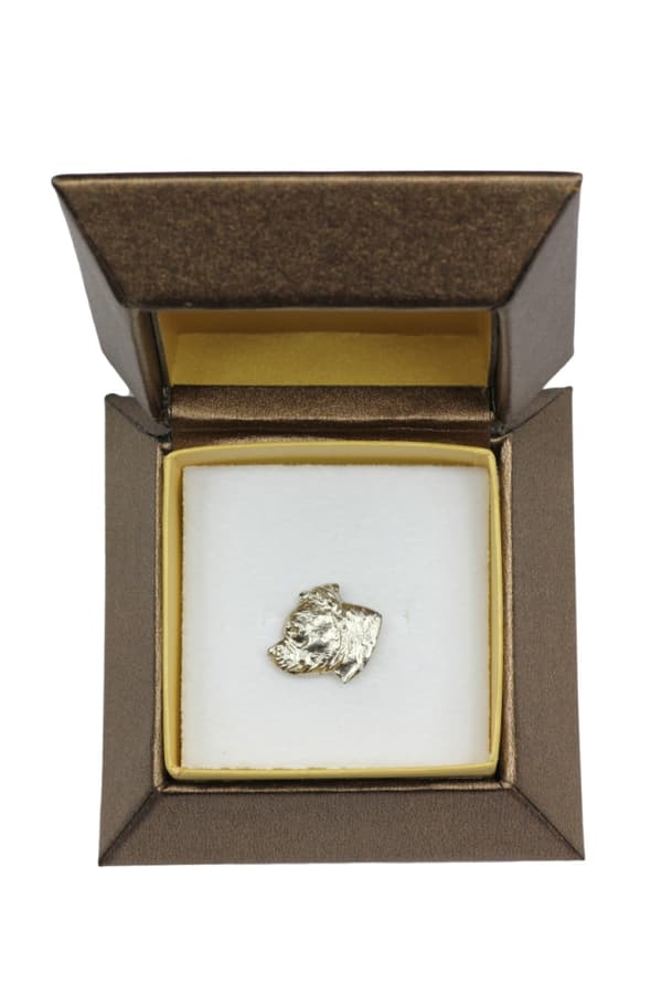 Staffordshire Bull Terrier, Staffik, Staffi - broche med en hund i gaveæske, elegant nål, reversnål fra Art-Dog