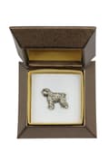 Miniatyrbillede 2 af 7: Bouvier des Flandres - en broche med en hund i en gaveæske, en elegant nål, en reversnål fra Art-Dog