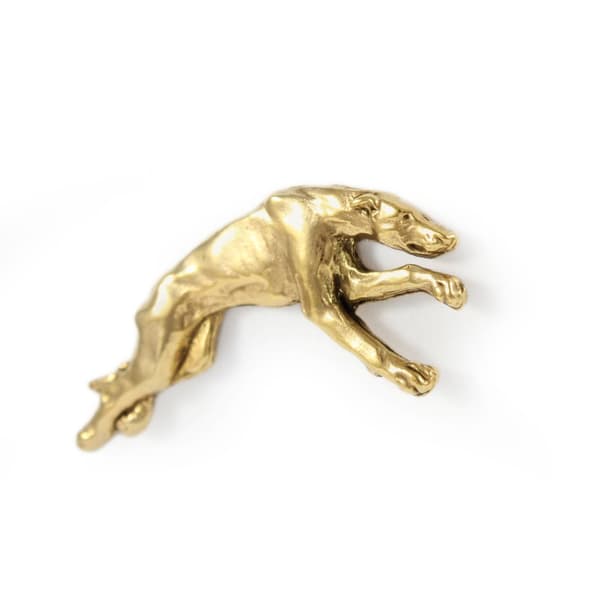 Greyhound, engelsk Greyhound - broche med en hund i en dekorativ æske, elegant forgyldt nål, jakkenål fra Art-Dog
