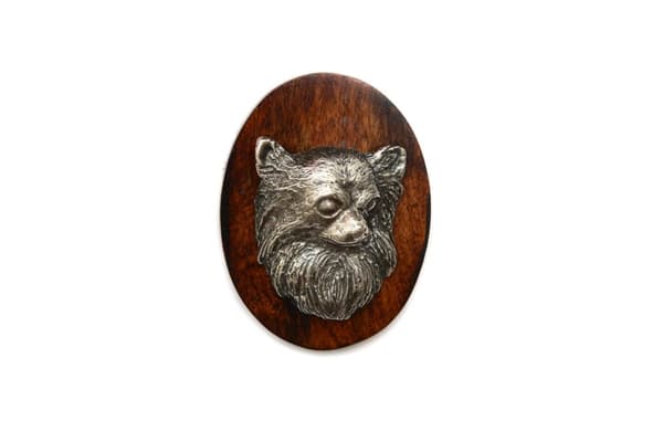 Langhåret Chihuahua - hundeudstillingsbroche, løbsnummerklip, Art-Dog hundenål