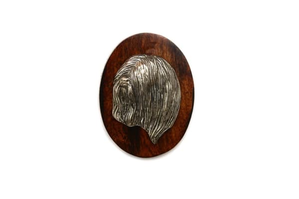 Lhasa Apso - koiranäyttelyn rintakoru, aloitusnumeroklipsi, pinssi koiran kanssa Art-Dogilta