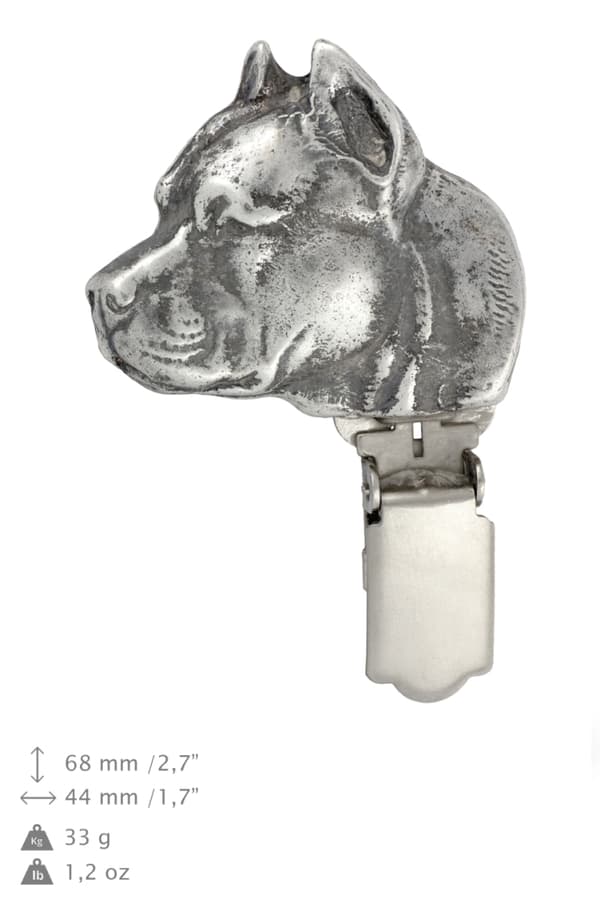 American Staffordshire terrier, Amstaff, Amstaf I - broche med clips, startnummerholder, forsølvet nål til hundeudstillinger af Art-Dog