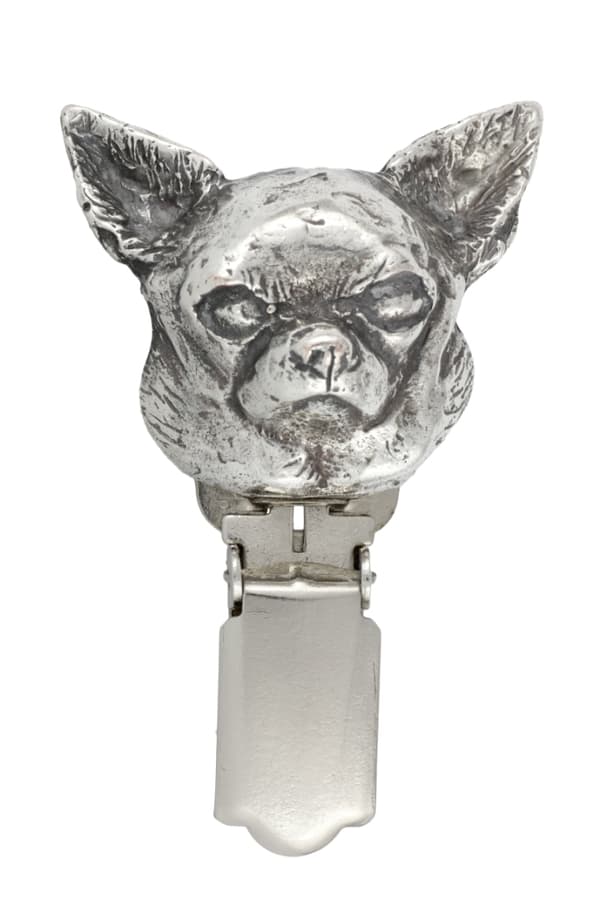 Lyhytkarvainen Chihuahua I - rintakoru klipsillä, aloitusnumeron pidike, hopeoitu neula koiranäyttelyihin Art-Dog