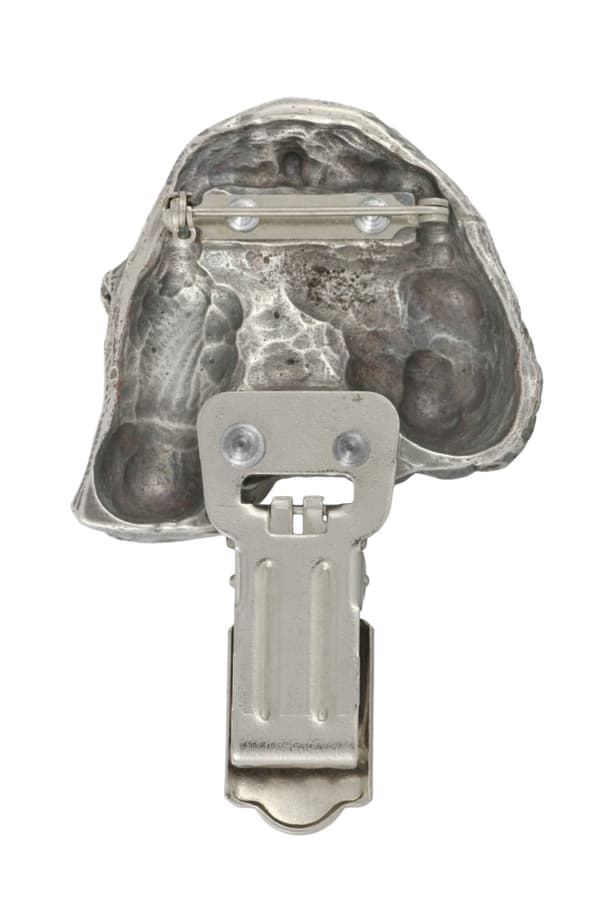 Bedlington Terrier, Rothbury Terrier - broche med clips, startnummerholder, forsølvet hundeudstillingsnål fra Art-Dog