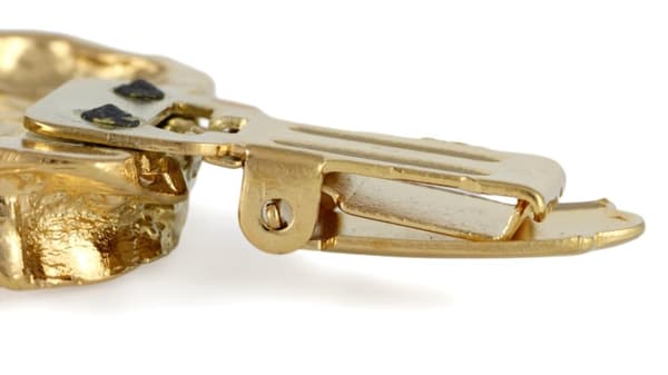 Trådhåret gravhund - broche med clips, forgyldt startnummerholder, gave til hundeudstilling af Art-Dog