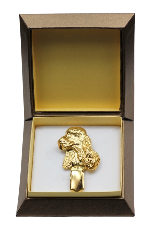 Engelsk Cocker Spaniel - broche med clips, guldbelagt startnummerholder, gave til en hundeudstilling af Art-Dog