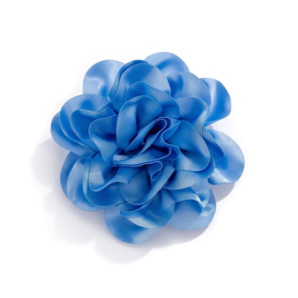 INF Overdreven Stor Blomst Broche i Satin Stof