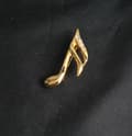 Miniatyrbild 4 av 4: Brosch sextondelsnot med stenar