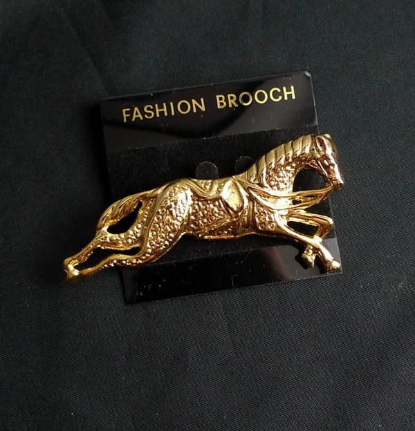 Brosch Häst
