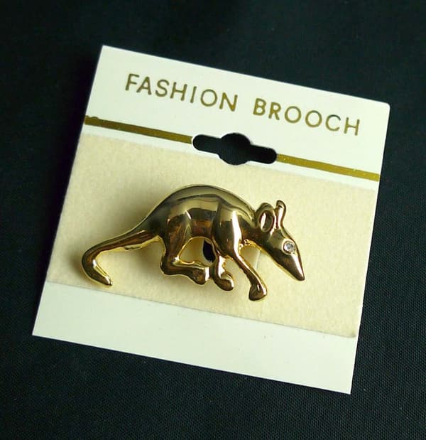 Brosch Råtta