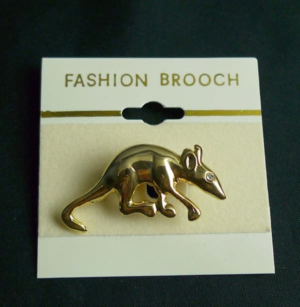 Brosch Råtta