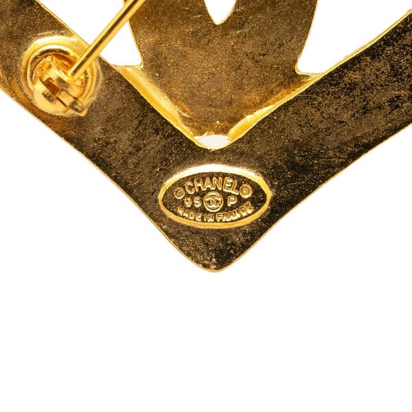 Pre-owned Chanel Gold Plated CC Heart Brooch Gold