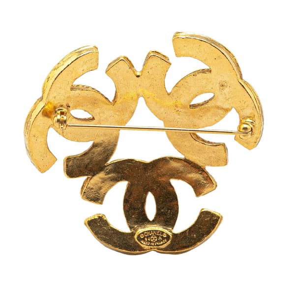 Pre-owned Chanel Gold Plated Triple CC Brooch Gold