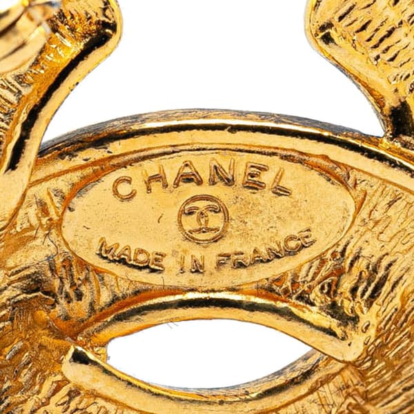 Pre-owned Chanel Gold Plated CC Quilted Brooch Gold