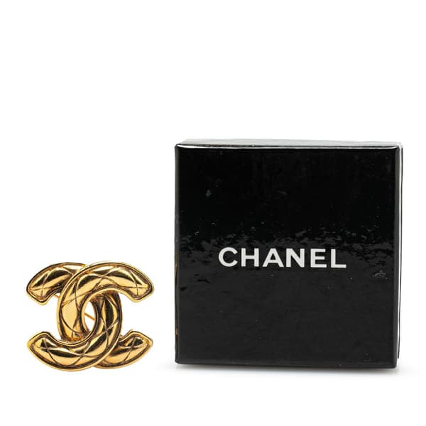 Pre-owned Chanel Gold Plated CC Quilted Brooch Gold