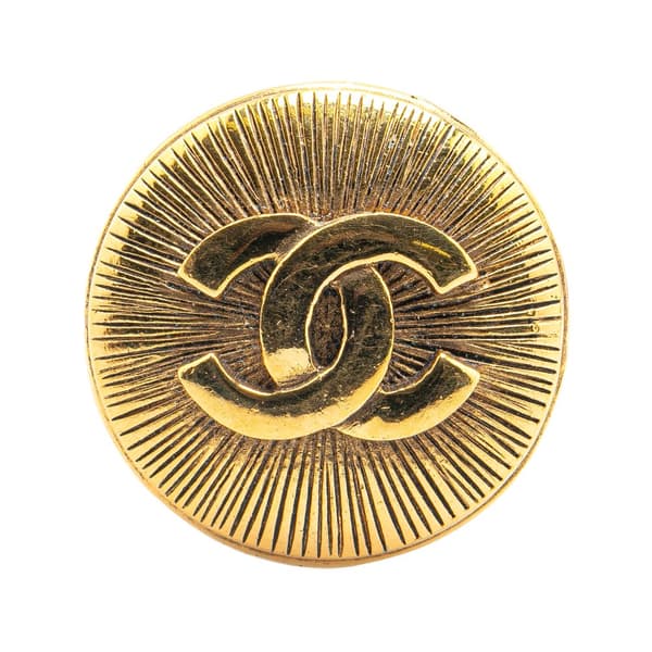 Pre-owned Chanel Gold Plated CC Round Brooch Gold