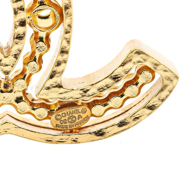 Pre-owned Chanel Gold Plated Faux Pearl CC Brooch Gold