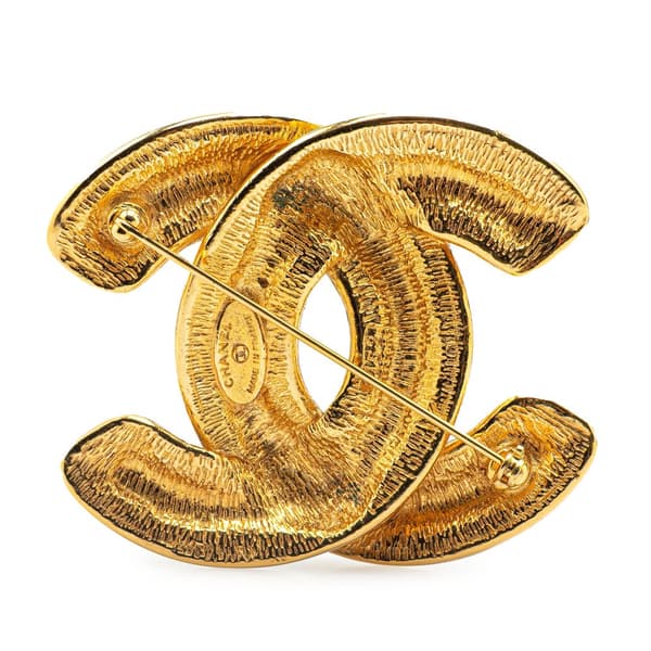 Pre-owned Chanel Gold Plated CC Quilted Brooch Gold