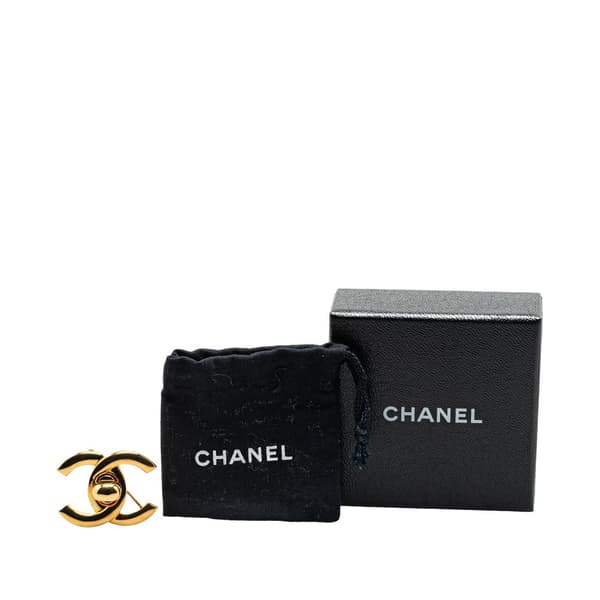 Pre-owned Chanel Gold Plated CC Turn-Lock Brooch Gold