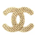 Miniatyrbillede 1 af 8: Pre-owned Chanel Gold Plated CC Brooch Gold