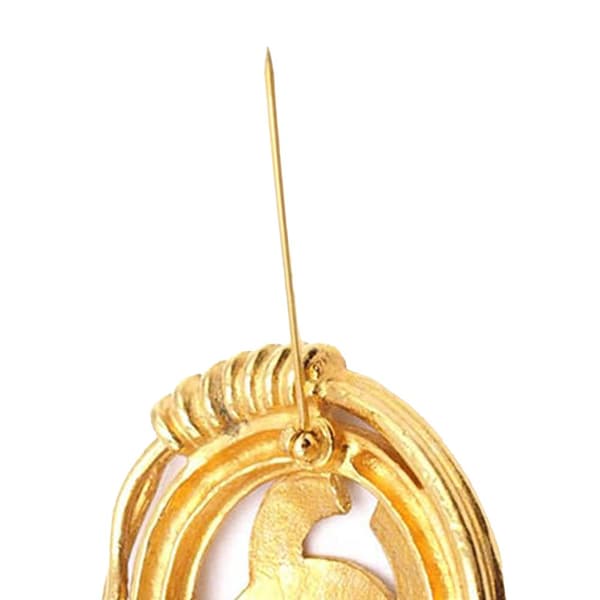 Pre-owned Chanel Gold Plated CC Brooch Gold