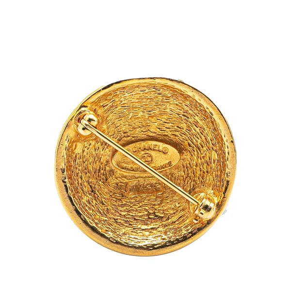 Pre-owned Chanel Gold Plated CC Quilted Round Brooch Gold