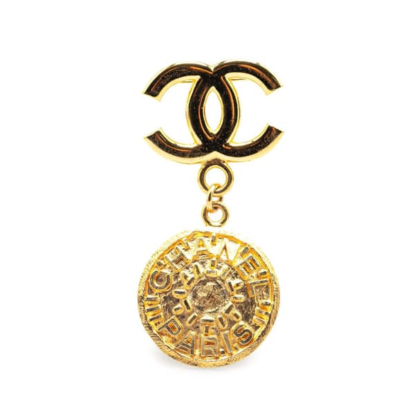 Pre-owned Chanel Gold Plated CC Medallion Brooch Gold
