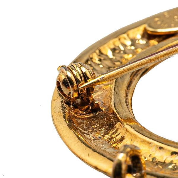 Pre-owned Chanel Gold Plated CC Hoop Brooch Gold