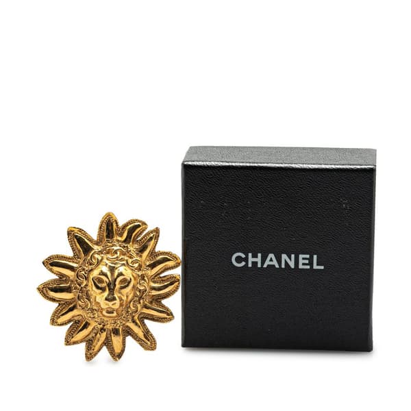 Pre-owned Chanel Gold Plated Sunburst Brooch Gold