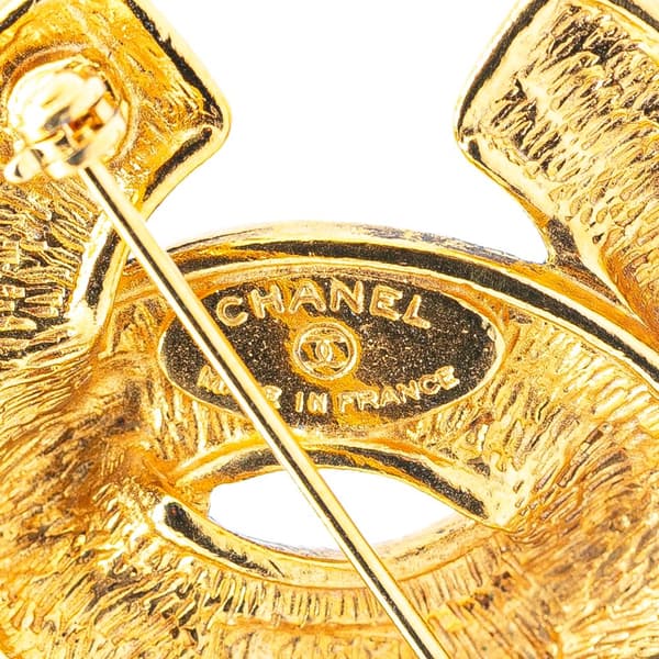 Pre-owned Chanel Gold Plated CC Quilted Brooch Gold