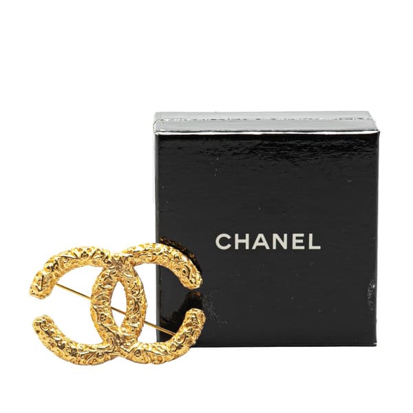 Pre-owned Chanel Gold Plated CC Logo Brooch Gold