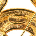 Miniatyrbilde 3 av 4: Pre-owned Chanel Gold Plated CC Quilted Brooch Gold
