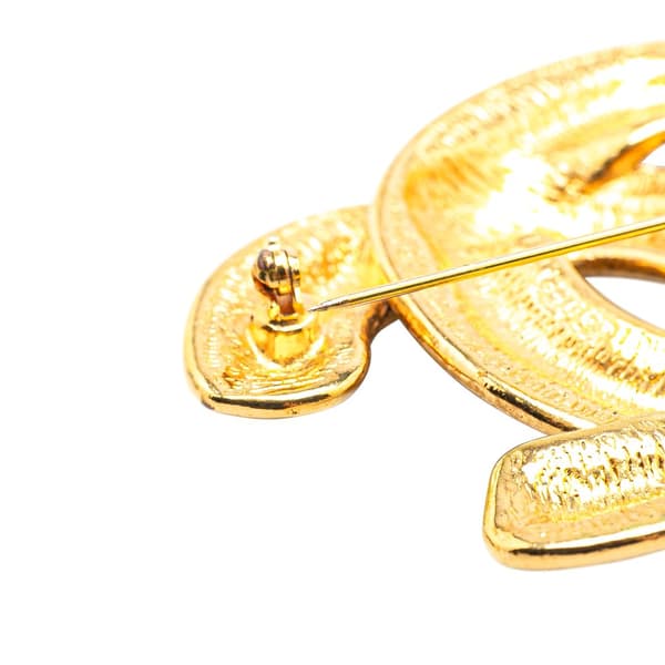 Pre-owned Chanel Gold Plated CC Quilted Brooch Gold