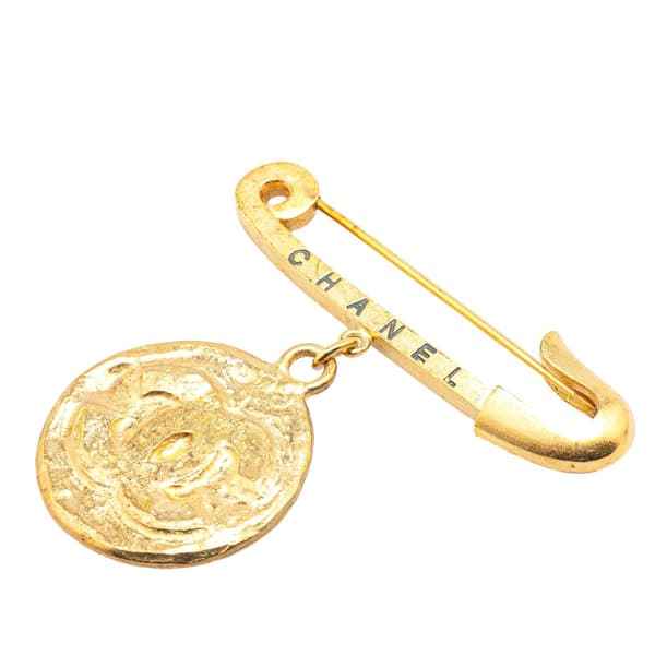 Pre-owned Chanel Gold Plated CC Medallion Safety Pin Brooch Gold