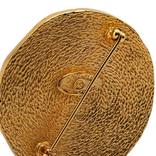 Pre-owned Chanel Gold Plated 31 Rue Cambon Round Brooch Gold