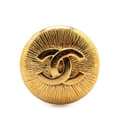 Pikkukuva 1 / 4: Pre-owned Chanel Gold Plated CC Round Brooch Gold
