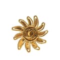 Pikkukuva 1 / 4: Pre-owned Chanel Gold Plated CC Sun Motif Brooch Gold