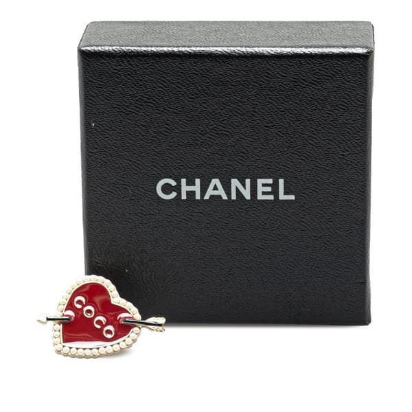 Pre-owned Chanel Gold Plated Enamel Faux Pearl Coco Heart and Arrow Brooch Red
