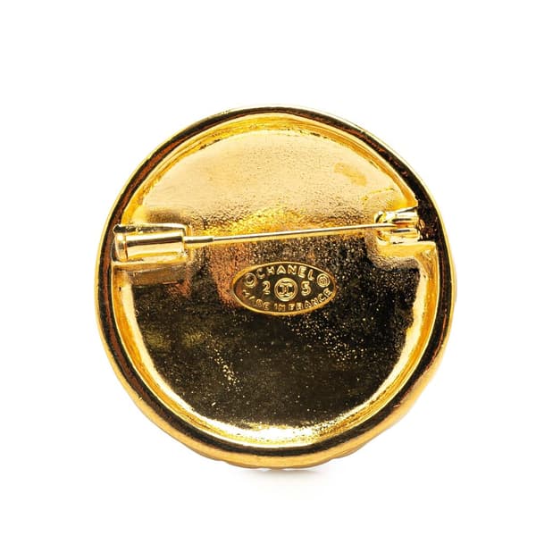 Pre-owned Chanel Gold Plated CC Quilted Round Brooch Gold