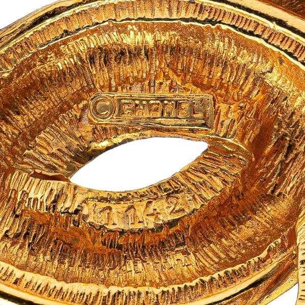 Pre-owned Chanel Gold Plated CC Quilted Brooch Gold
