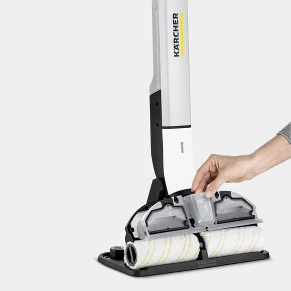 KARCHER EWM 2 - Trådlös el-mopp - Gör det möjligt att rengöra upp till 60 m² - För alla typer av hårda golv