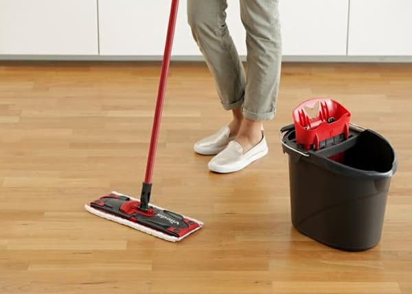 VILEDA ULTRAMAX XL 42cm Rengöringssats för hinkar och plattmoppar