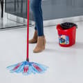 Miniatyrbild 4 av 4: Vileda - 157573 - SuperMocio XL 3 Action Mopp och hink med Plus Refill Set, Röd