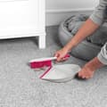 Miniatyrbild 3 av 4: Kleeneze KL069337EU7 sopskåpa och borste med gummihuvud med gummiskrapa, rosa/grå
